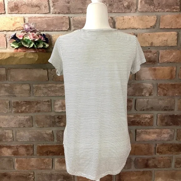 LUCKY BRAND Black-Striped Fearless Female Graphic Tee-Shirt 187 - Picture 3 of 10